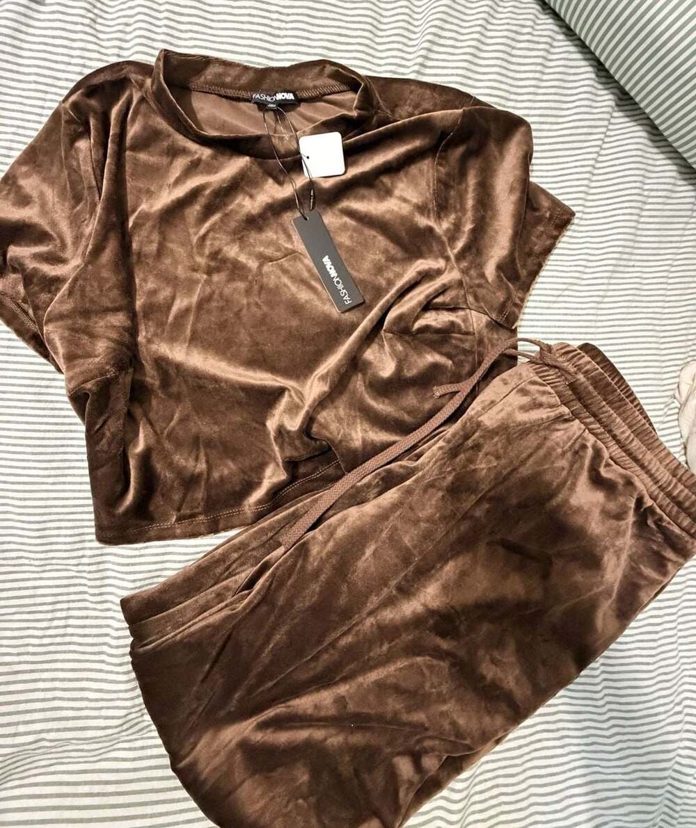 Fashion Nova Velour Lounge Set Size S Brown Two Piece Outfit NWT